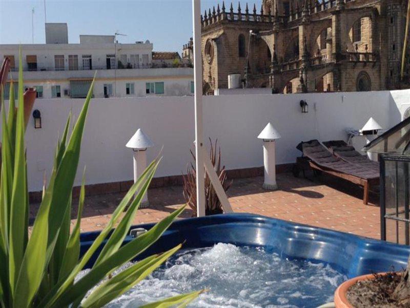 Bellas Artes Catedral Jerez de la Frontera Esterno foto